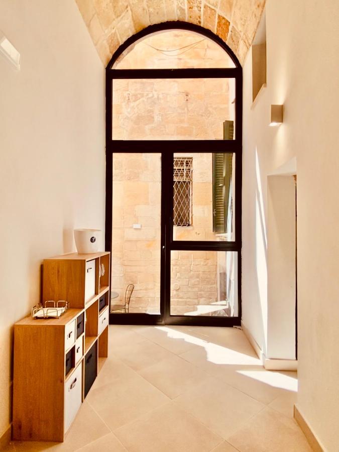 Casa Nathalie - Au Coeur Du Baroque Apartment Лече Екстериор снимка